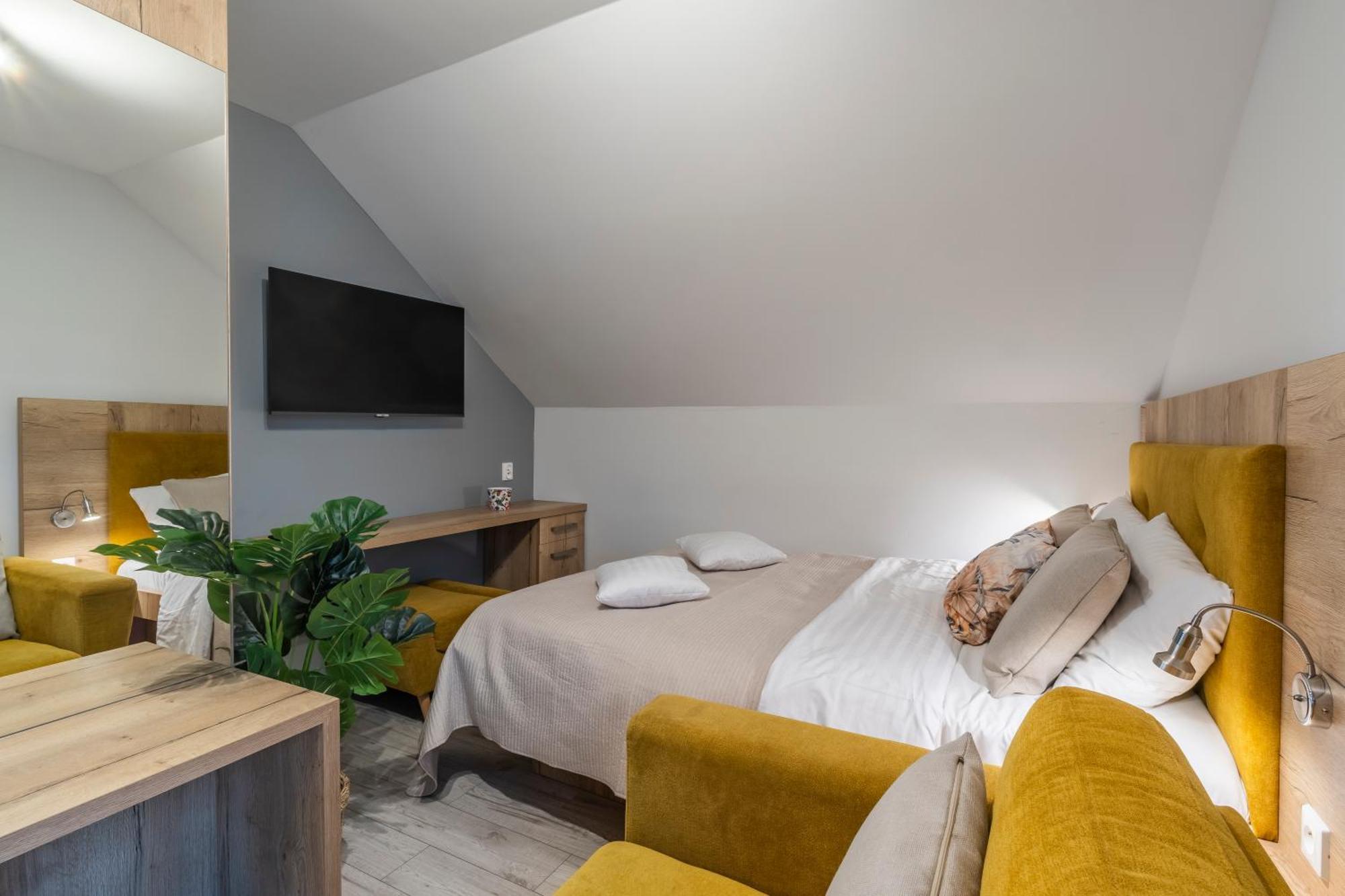 Jaskolka - Pokoje I Apartament Przy Plazy ออลชติน ภายนอก รูปภาพ