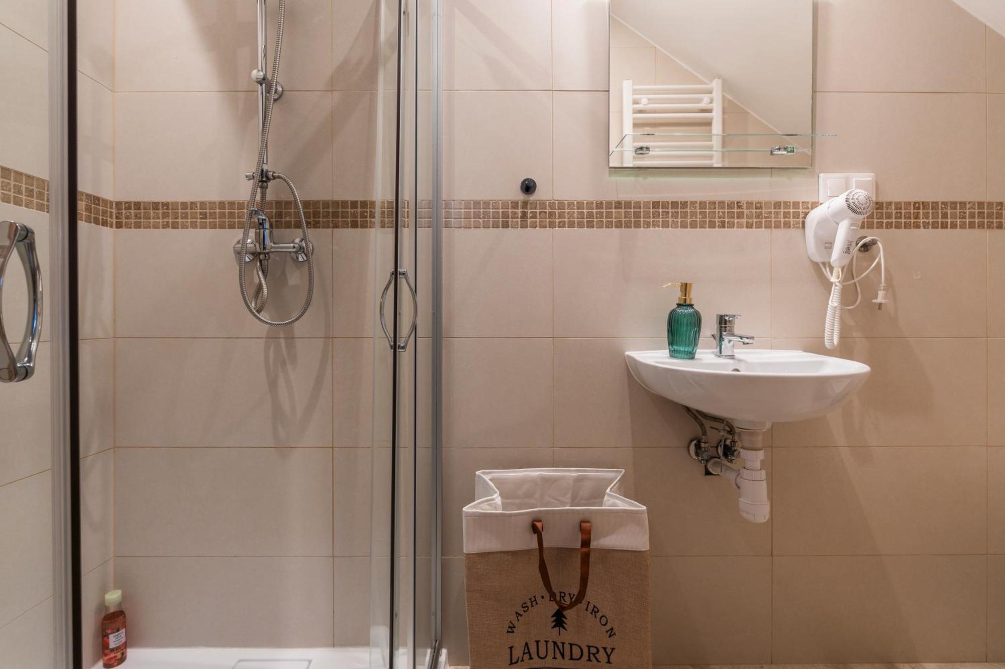 Jaskolka - Pokoje I Apartament Przy Plazy ออลชติน ภายนอก รูปภาพ