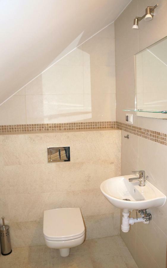 Jaskolka - Pokoje I Apartament Przy Plazy ออลชติน ภายนอก รูปภาพ